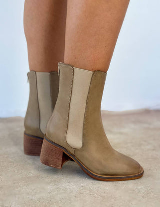 Oasis Society - Women's Olivia Heeled Booties