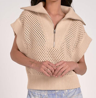 Elan - Cassie Short Sleeveless Sweater