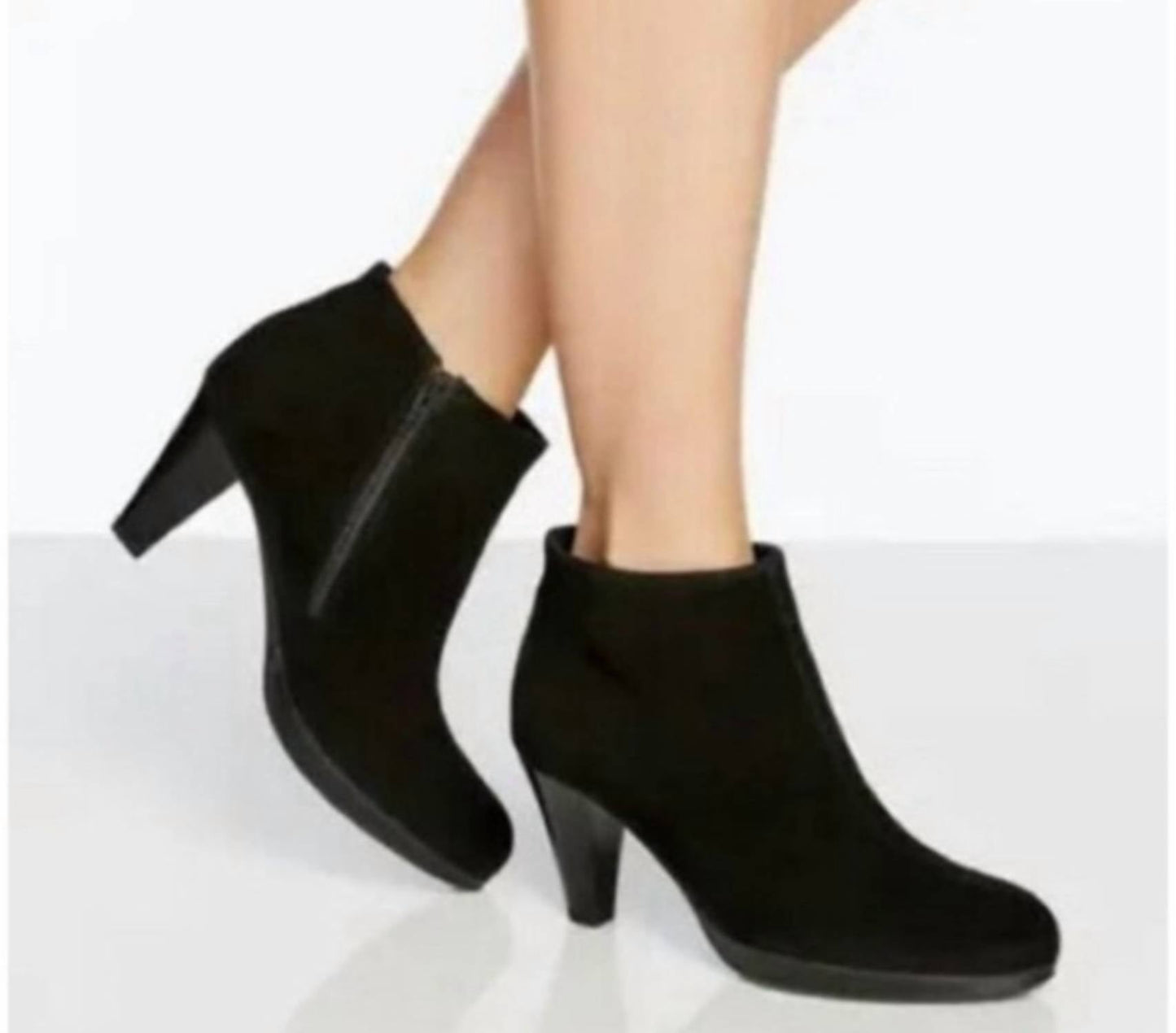 La Canadienne - Women's Oliver Waterproof Suede Bootie Boots