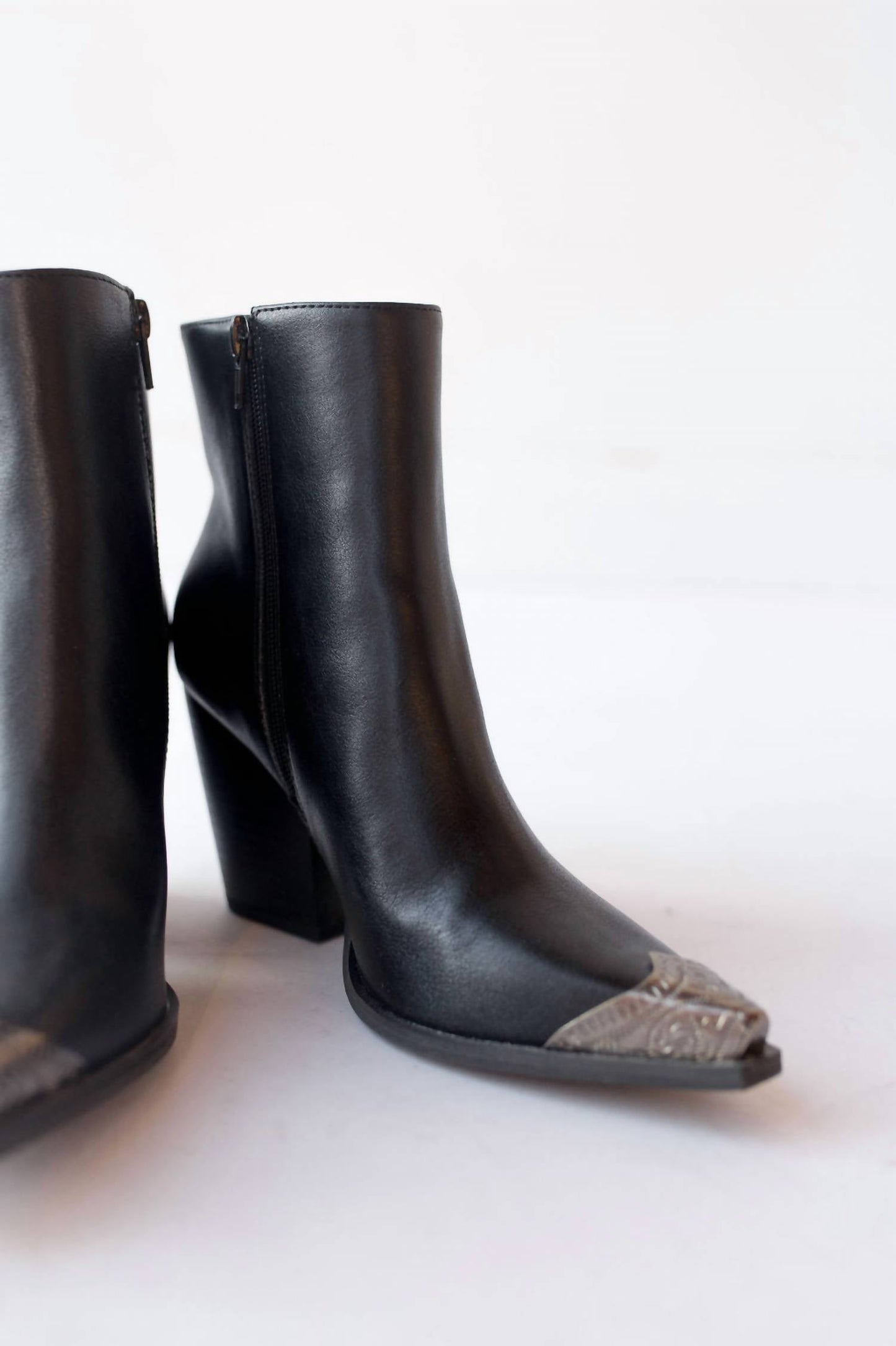 Oasis Society - Zion Western Boots