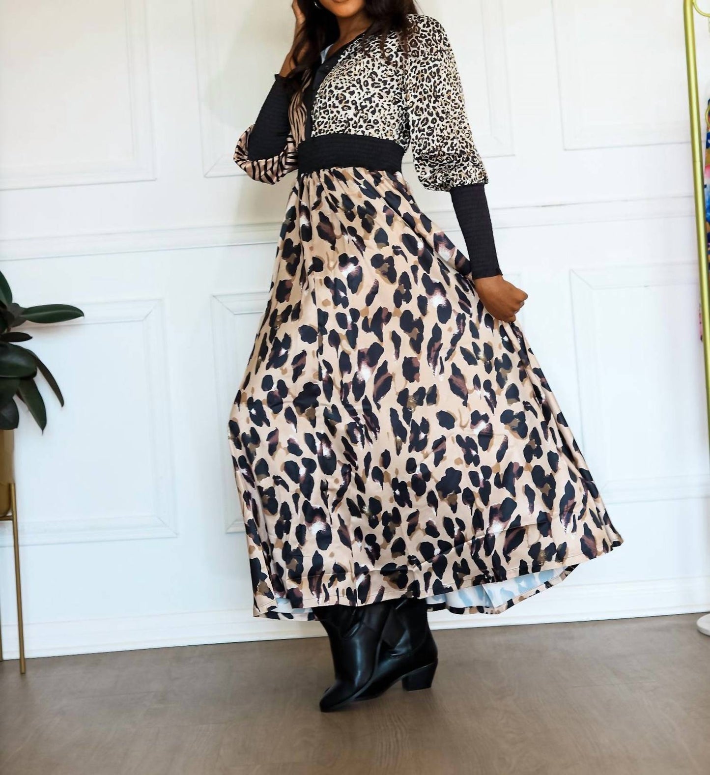 Little Secret Of Mine - Women's Animal Print Long Sleeve Maxi Dress