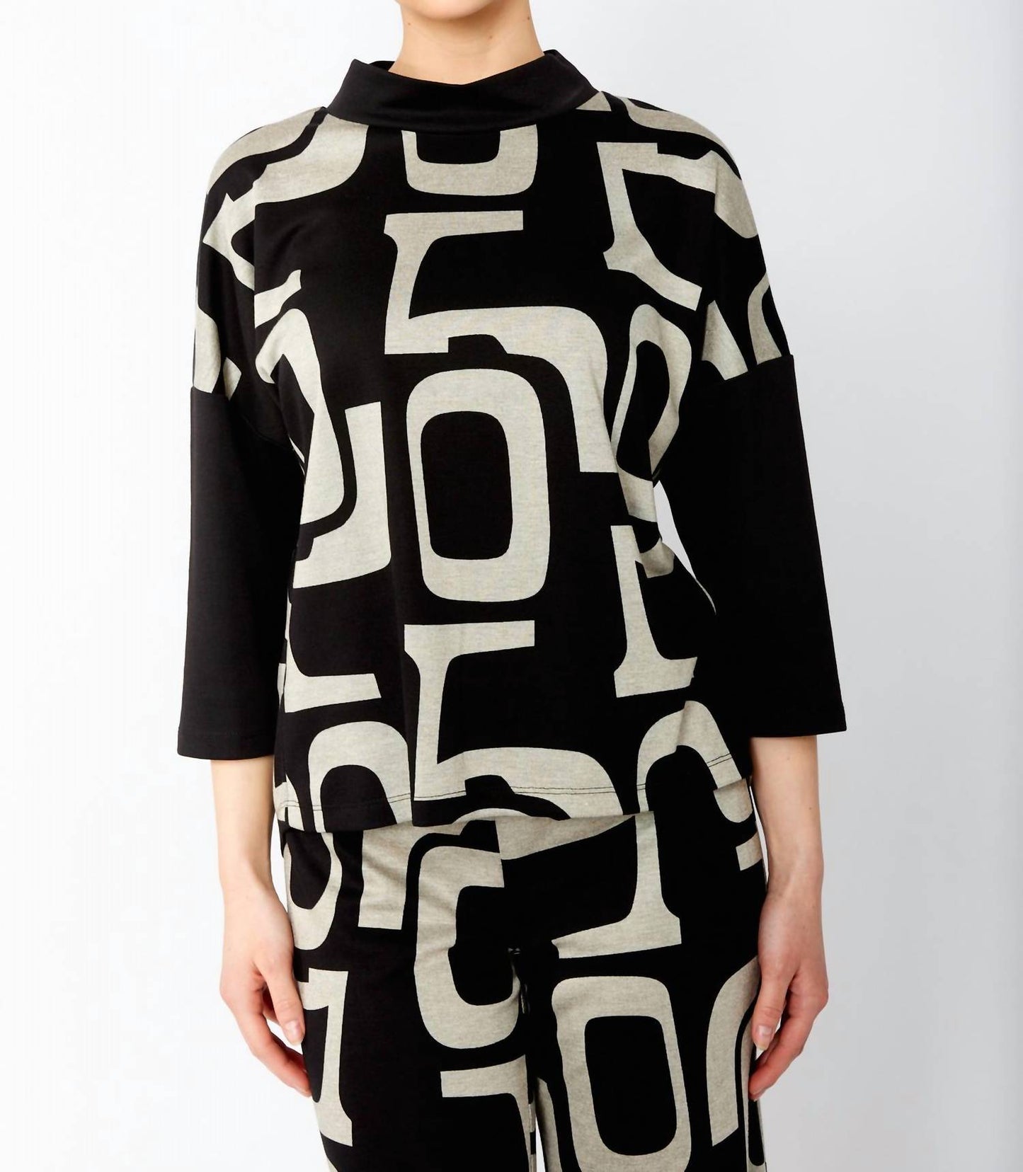 Frank Lyman - High Neck Knit Top
