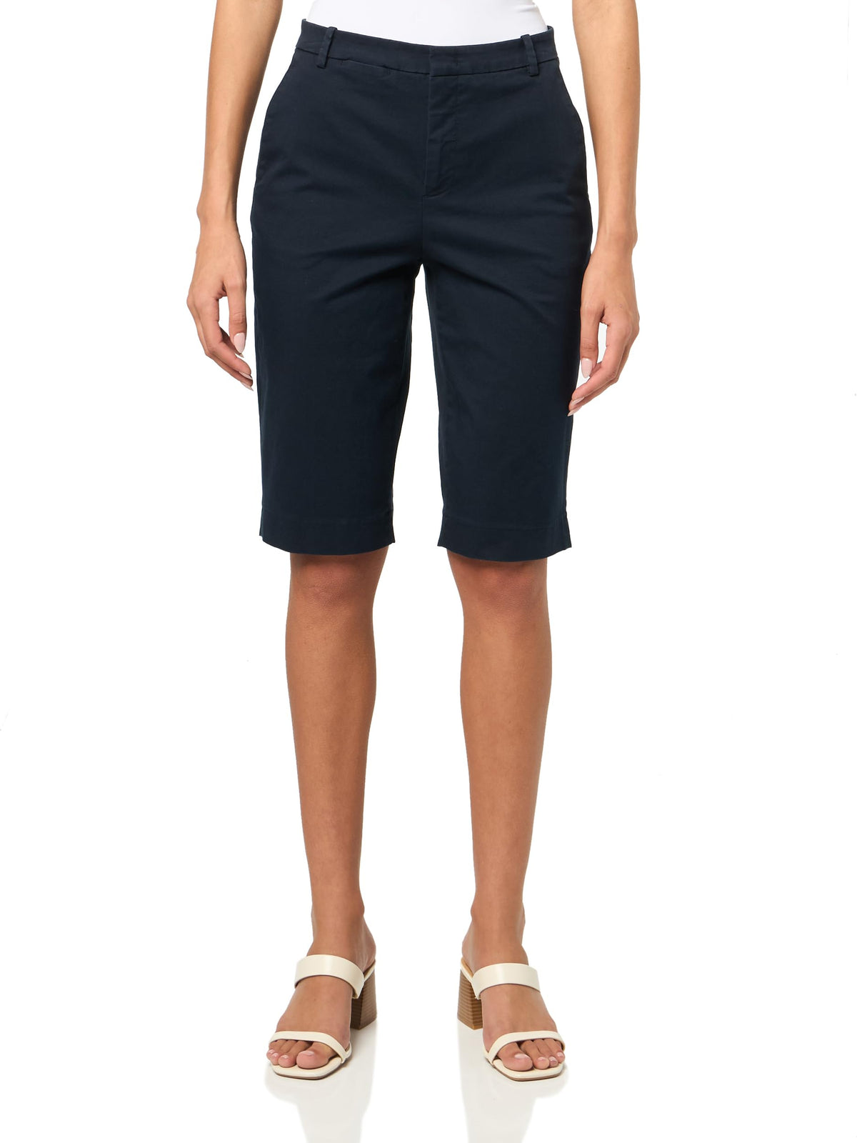 Vince Womens Mid Rise Chino Shorts Coastal Size 6