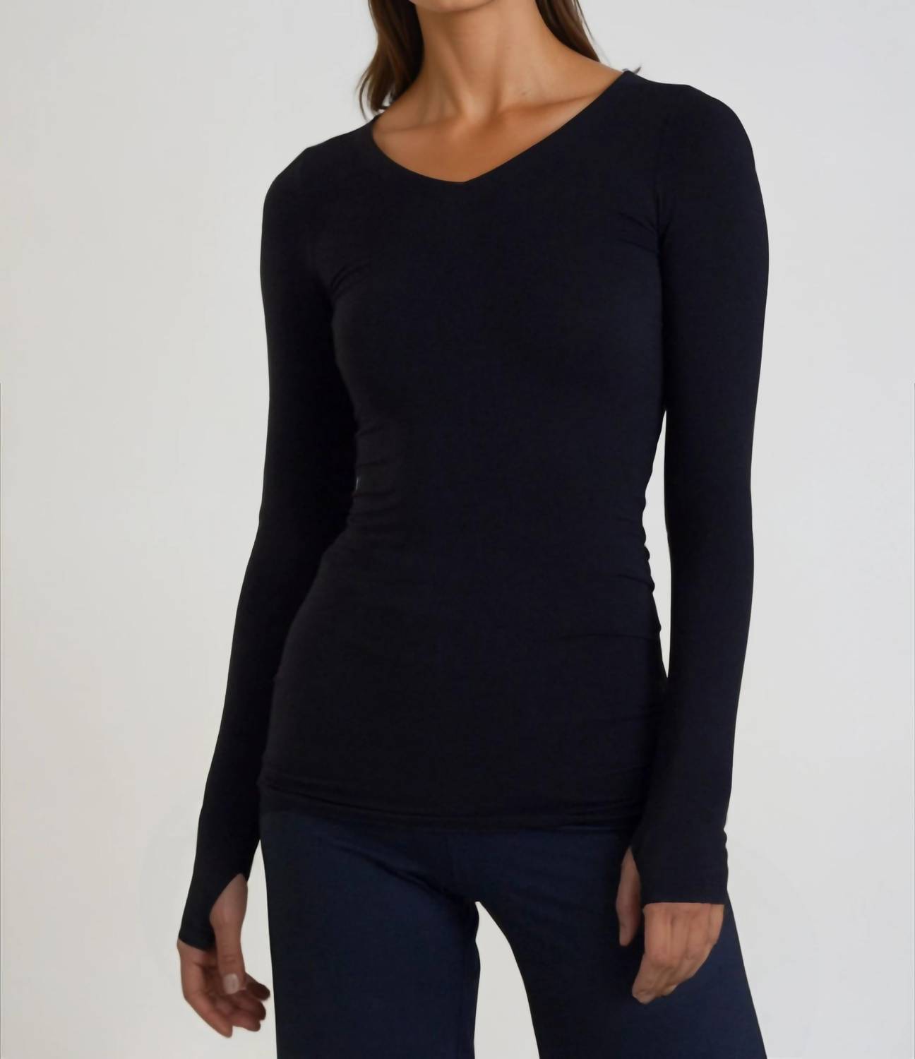 Buki - Collagen V-neck