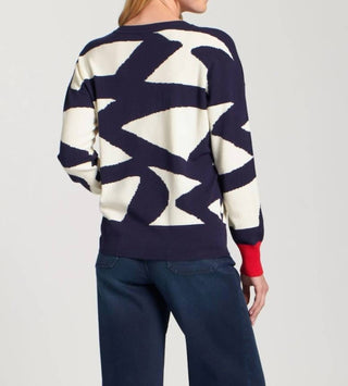 Apny - Graphic Print Crew Neck Knit Sweater