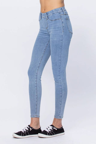 Judy Blue - Stretch Waist Skinny Jean