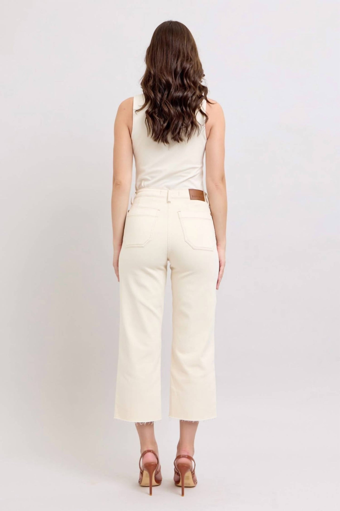 Judy Blue - High Rise Cropped Jean