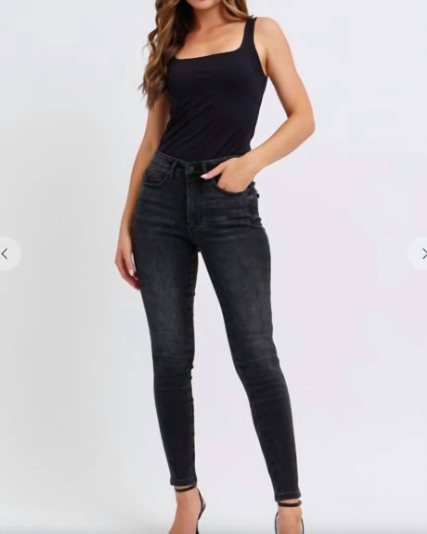 Judy Blue - Mid Rise Tummy Control Skinny Jean