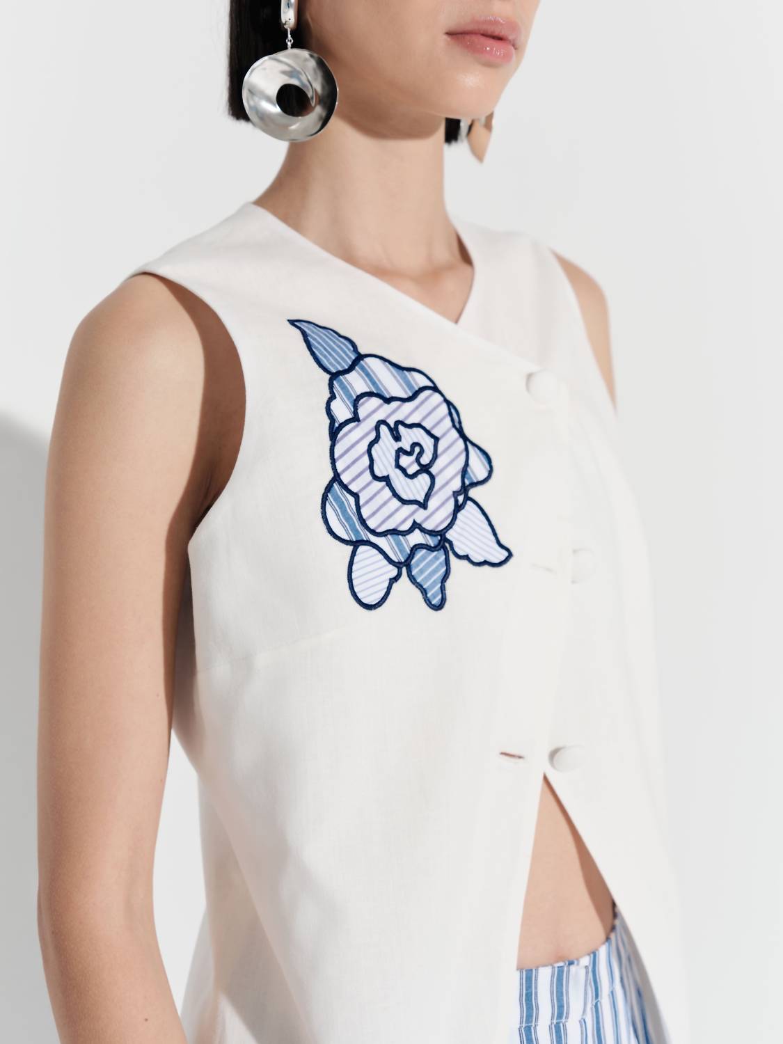 De Loreta - Pluma Vest