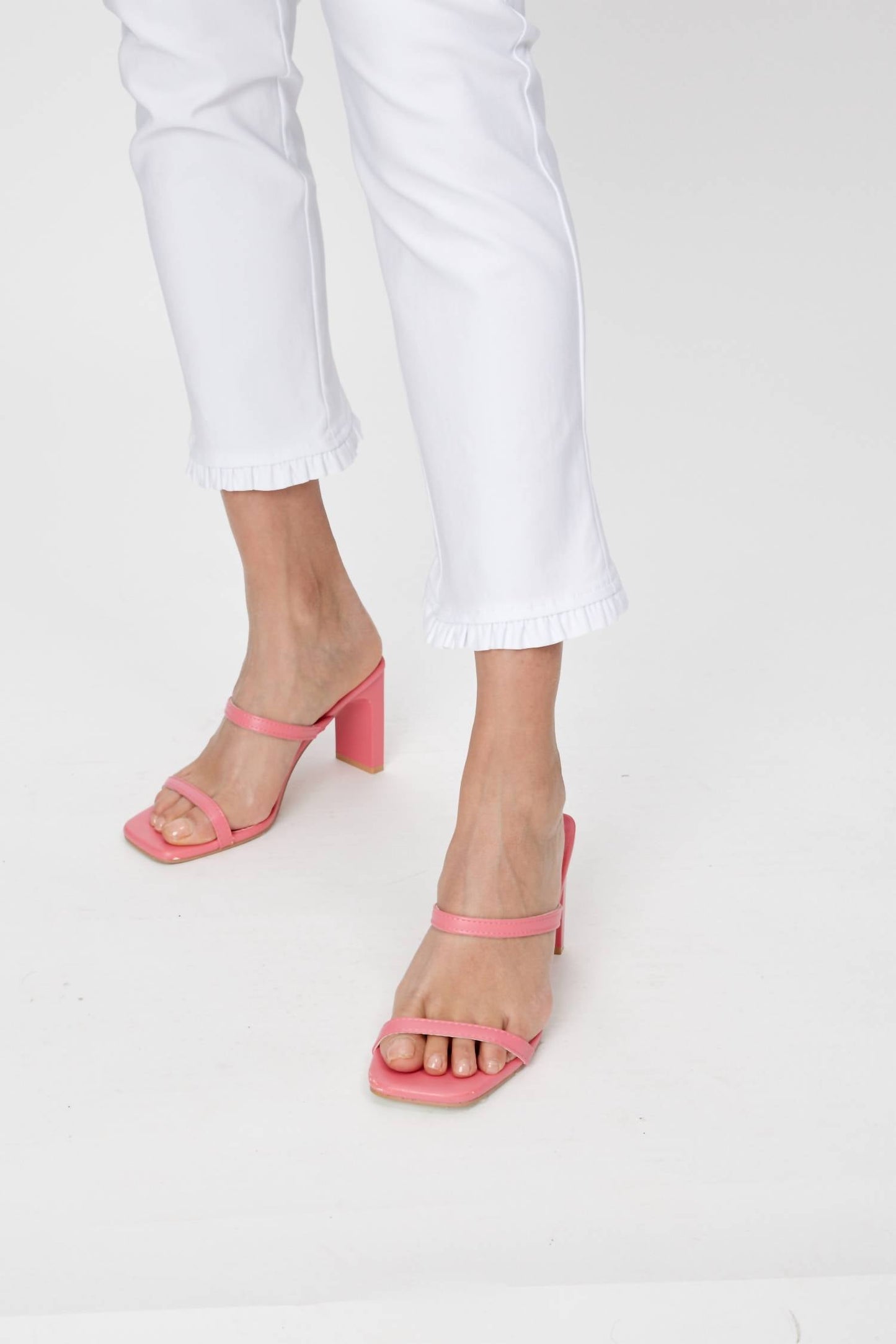 Joseph Ribkoff - Cropped Ruffled Casual Trousers