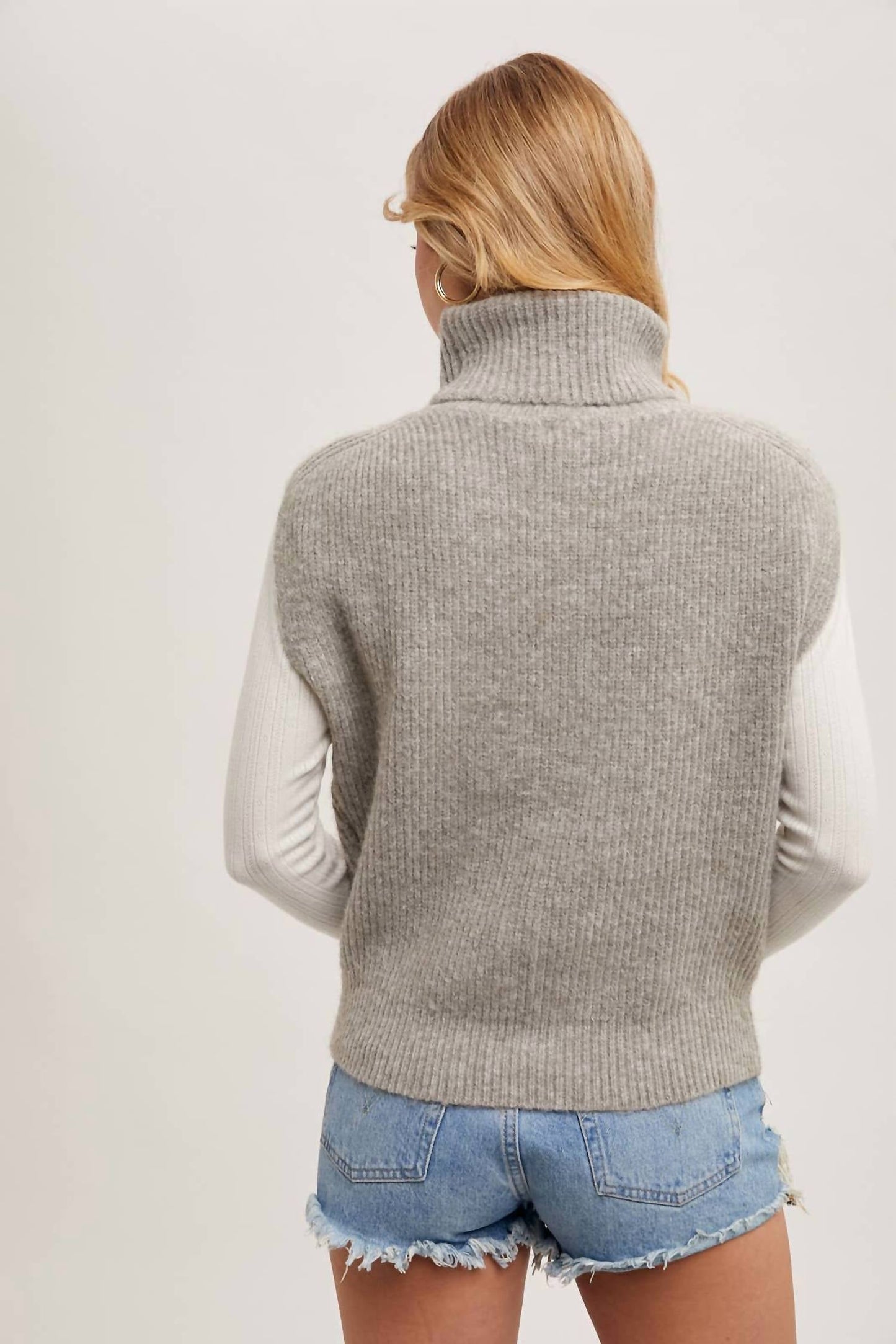 Bluivy - Cassie Turtleneck Sweater Knit Vest