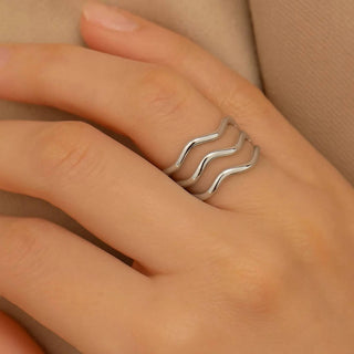 Eklexic - Super Thin Wavy Ring