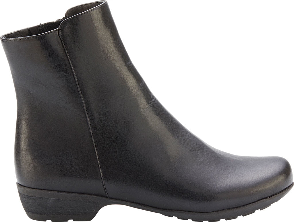 Walking Cradles Women's Elsie Ankle Bootie Black Size 6 WW (EE)