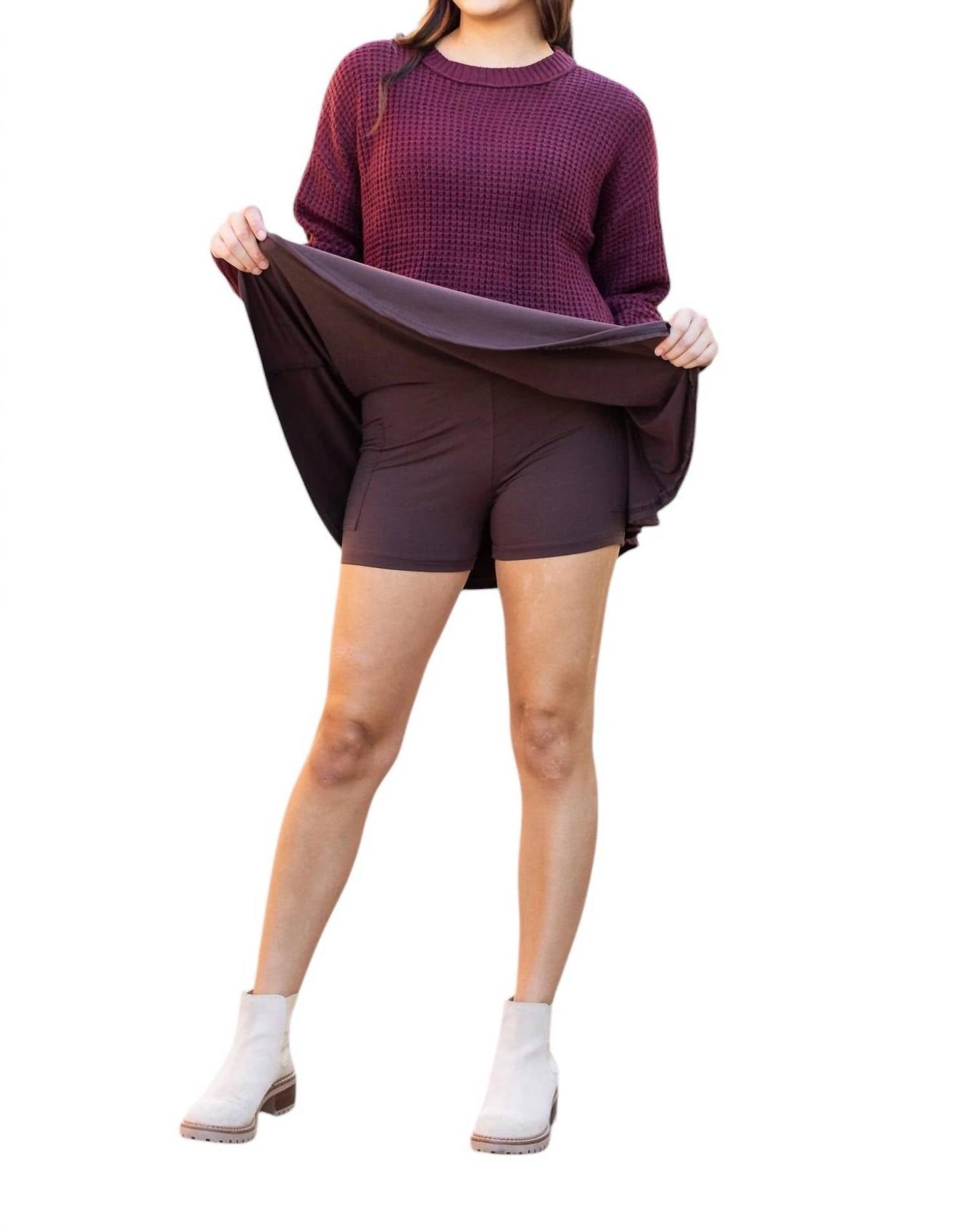 Julia Rose - Britt Skort