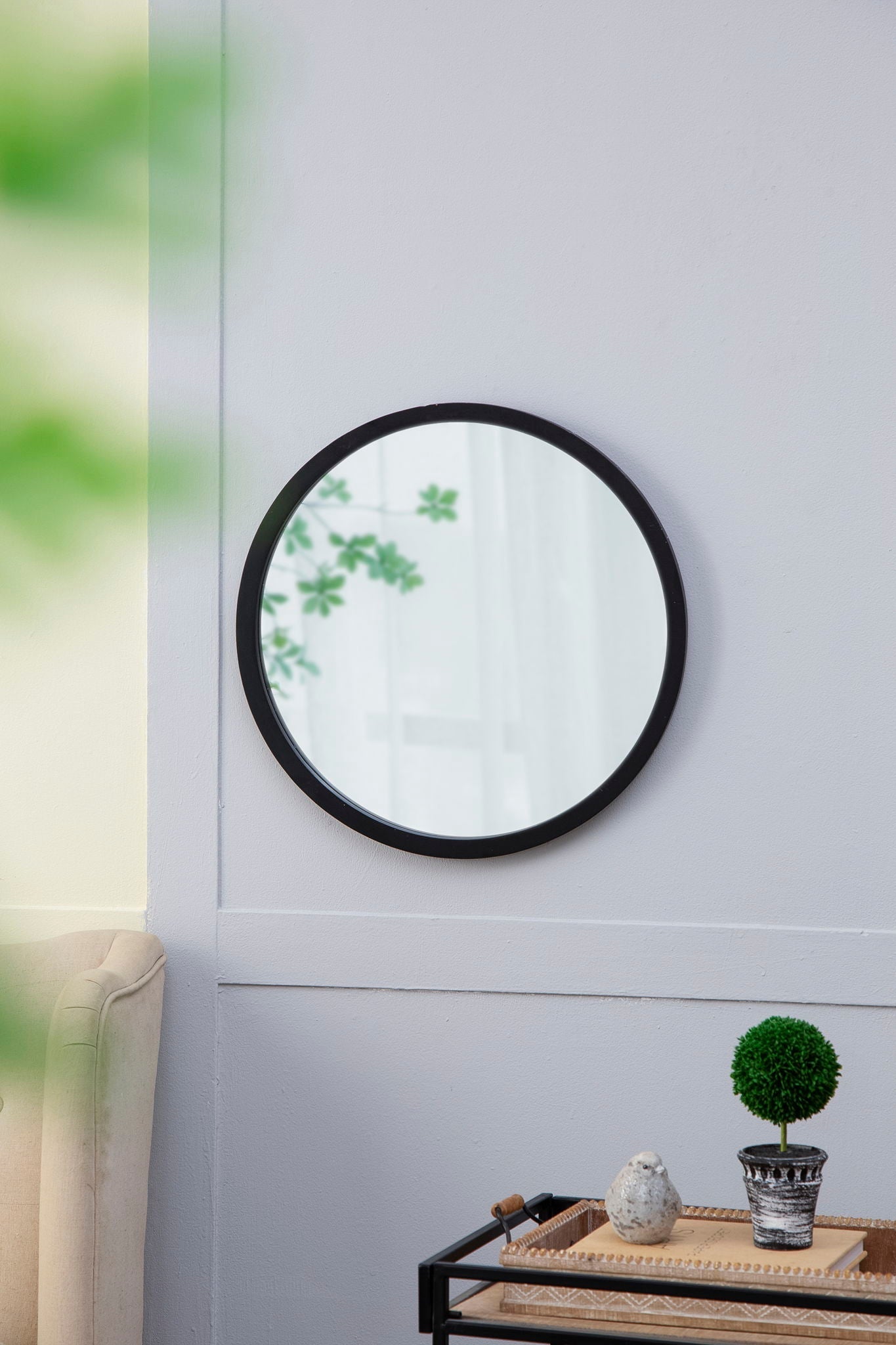 Circle Wall Mirror With Wooden Frame for Living Room
