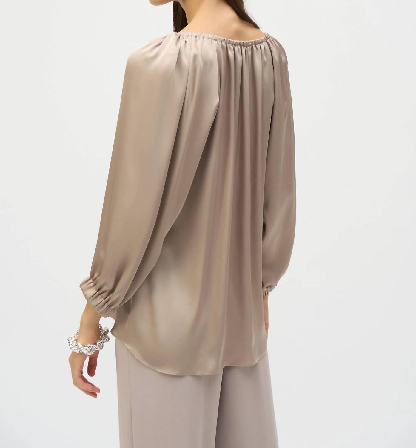 Joseph Ribkoff - V-neck Puff Sleeve Satin Top