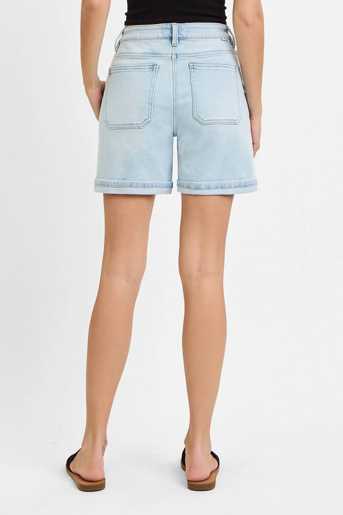 Risen - Light Curvy High Rise Patch Pocket Cuffed Relaxed Shorts