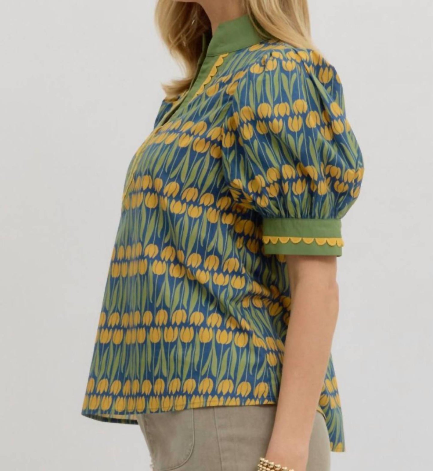 Entro - Floral Short Puff Sleeve Top