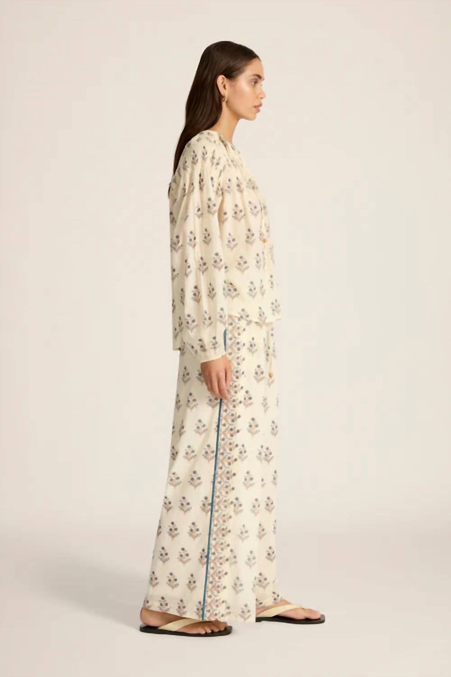 Hannah Artwear - Carmen Blouse