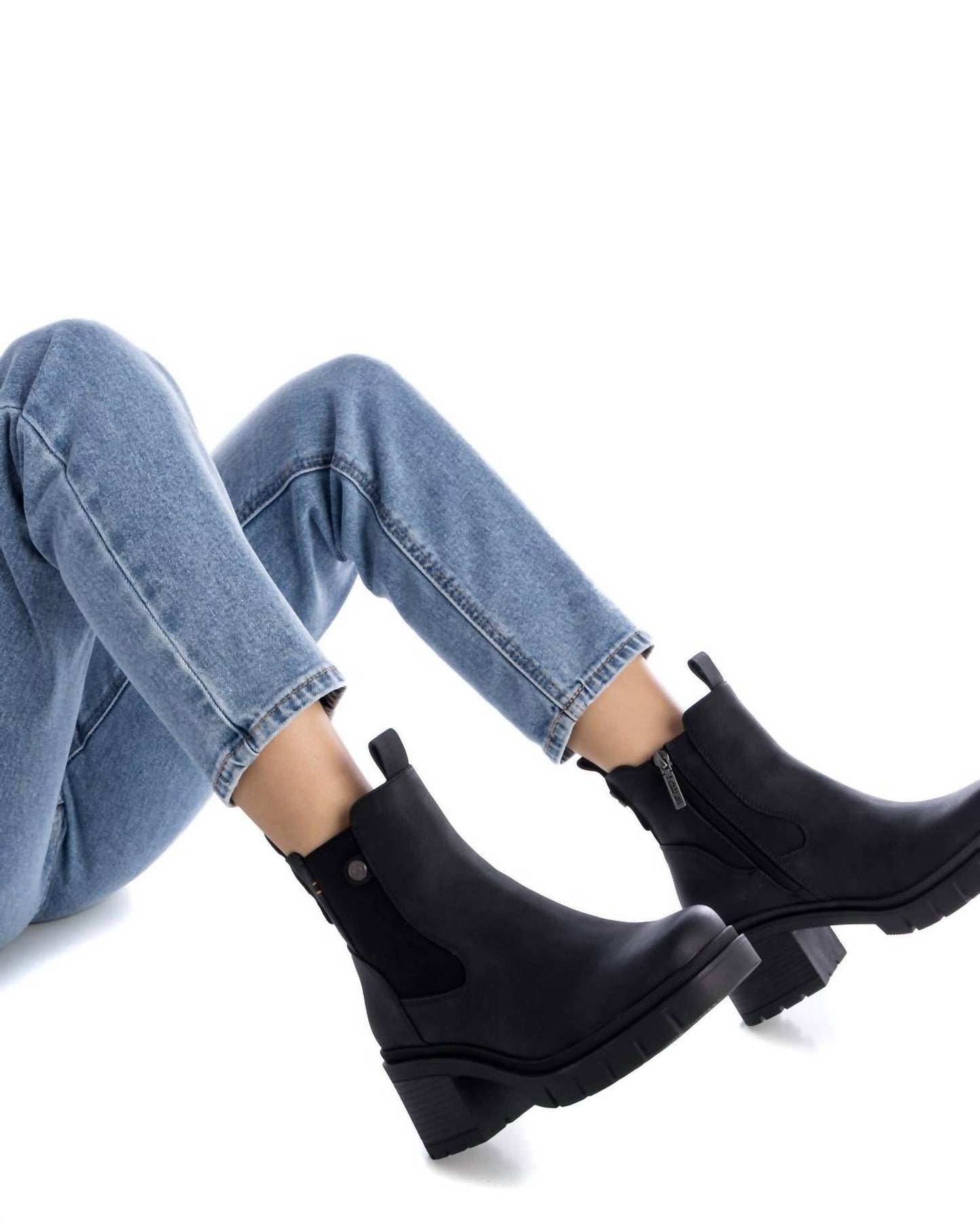 Xti - Women's Refresh Booties
