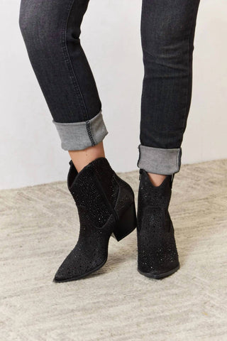 Trendsi - Women's East Lion Corp Rhinestone Ankle Cowboy Boots