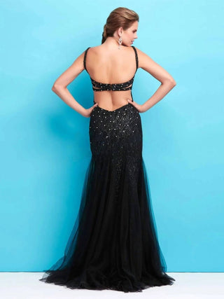 Mac Duggal - Form-Fitting Beaded Evening Gown