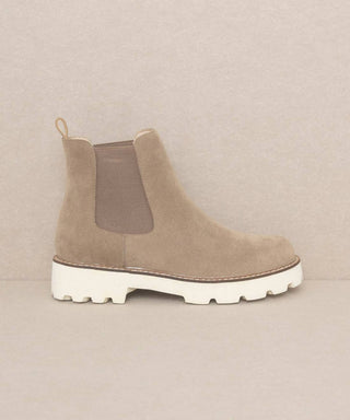 Oasis Society - Women's Gianna Chunky Sole Chelsea Boot