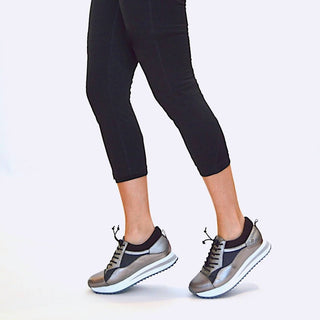 Chelsea Jones - Women's Verse Elevated Trainer Shoes