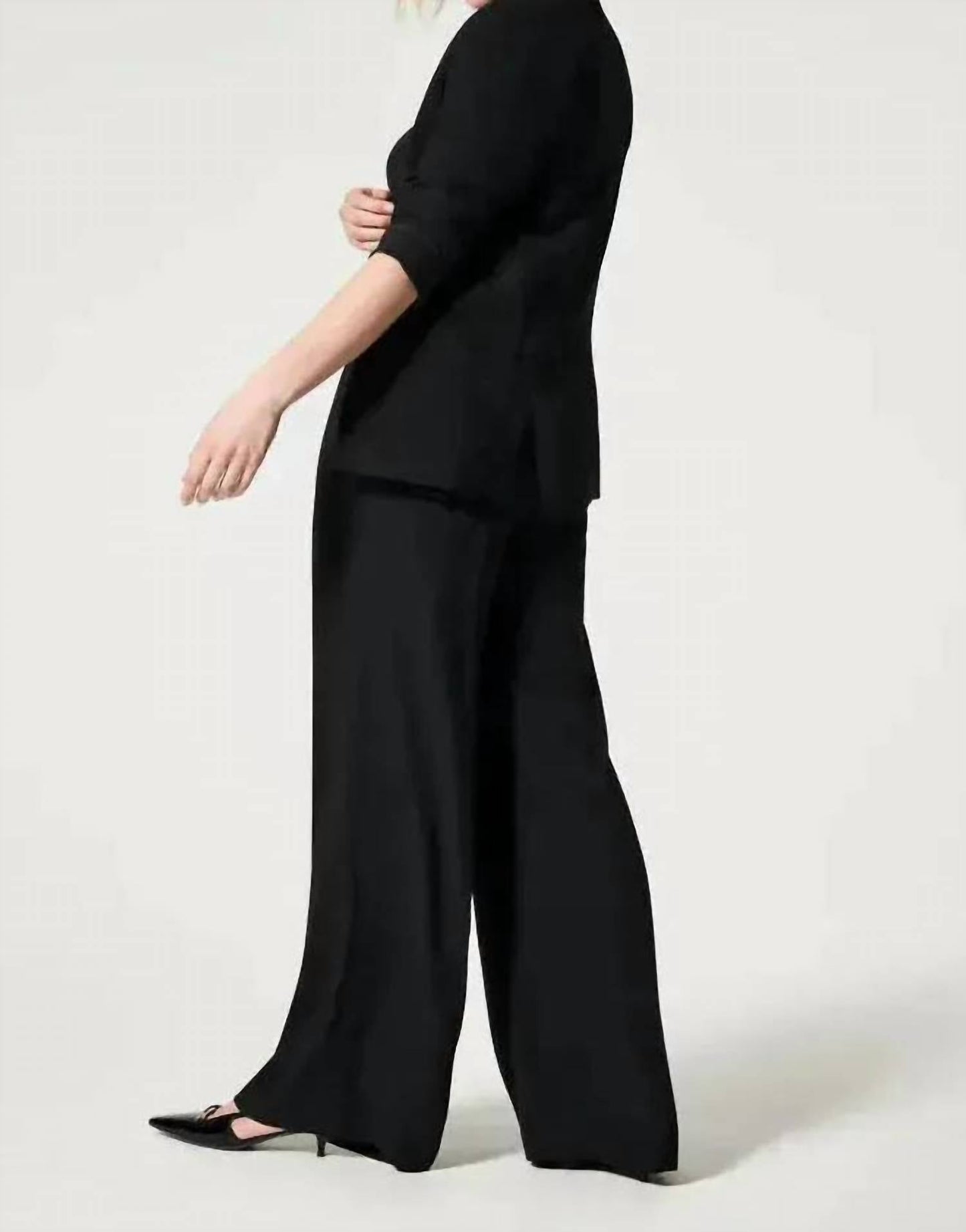 Spanx - Carefree Crepe Pleated Trouser