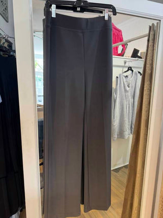 Frank Lyman - Clean Front Pleated Pants