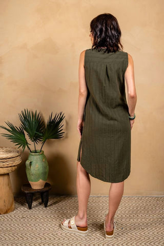 Paparazzi - Dobby Embroidered Sleeveless Dress