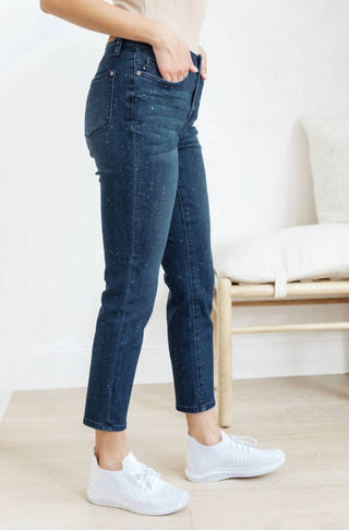 Judy Blue - Mid-Rise Relaxed Fit Jeans