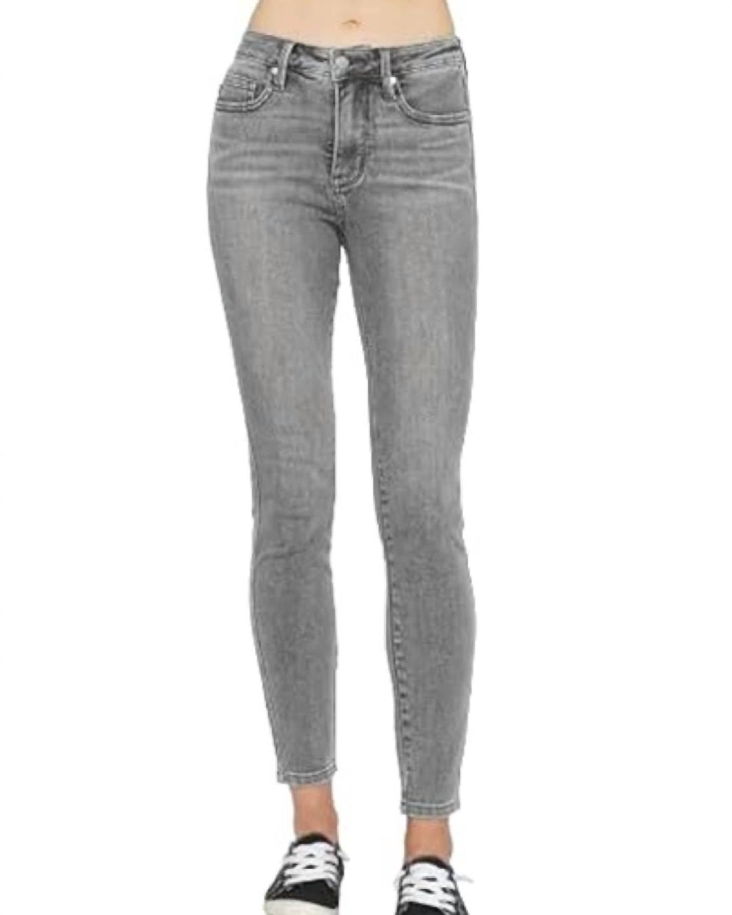 Judy Blue - Mid Rise Skinny Jean