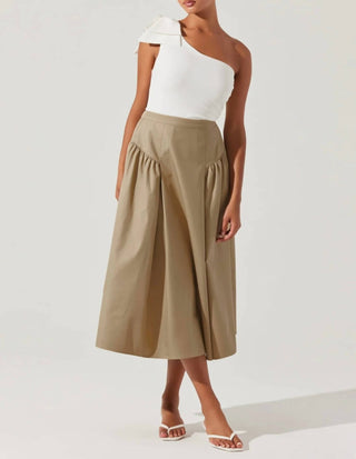 Astr - Laila Ruched Detail Midi Skirt