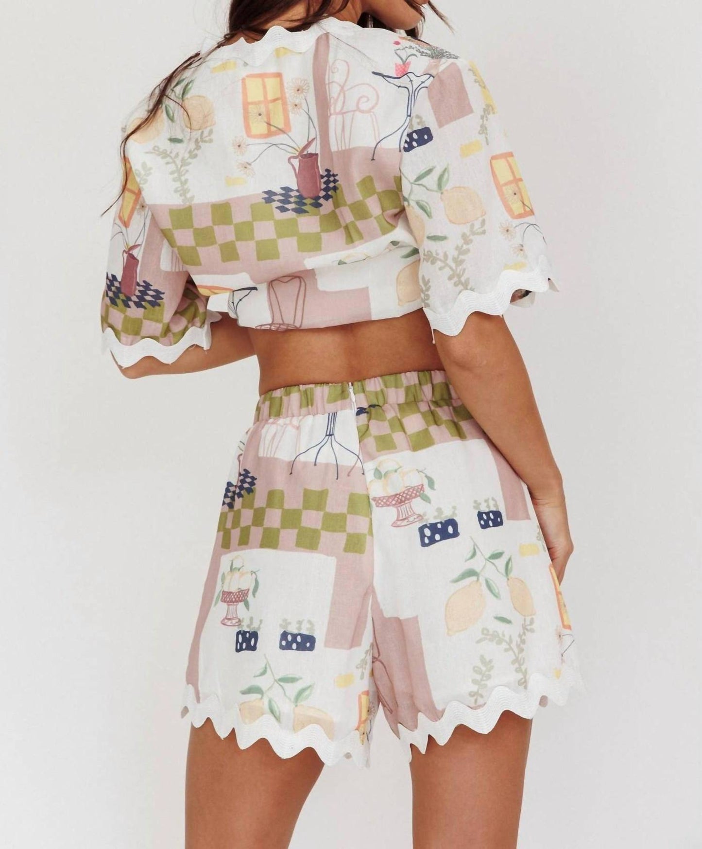 One And Only Collective - Maelis Trimmed Shorts