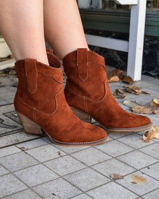 Very G - Women's Deirdra Ankle Bootie