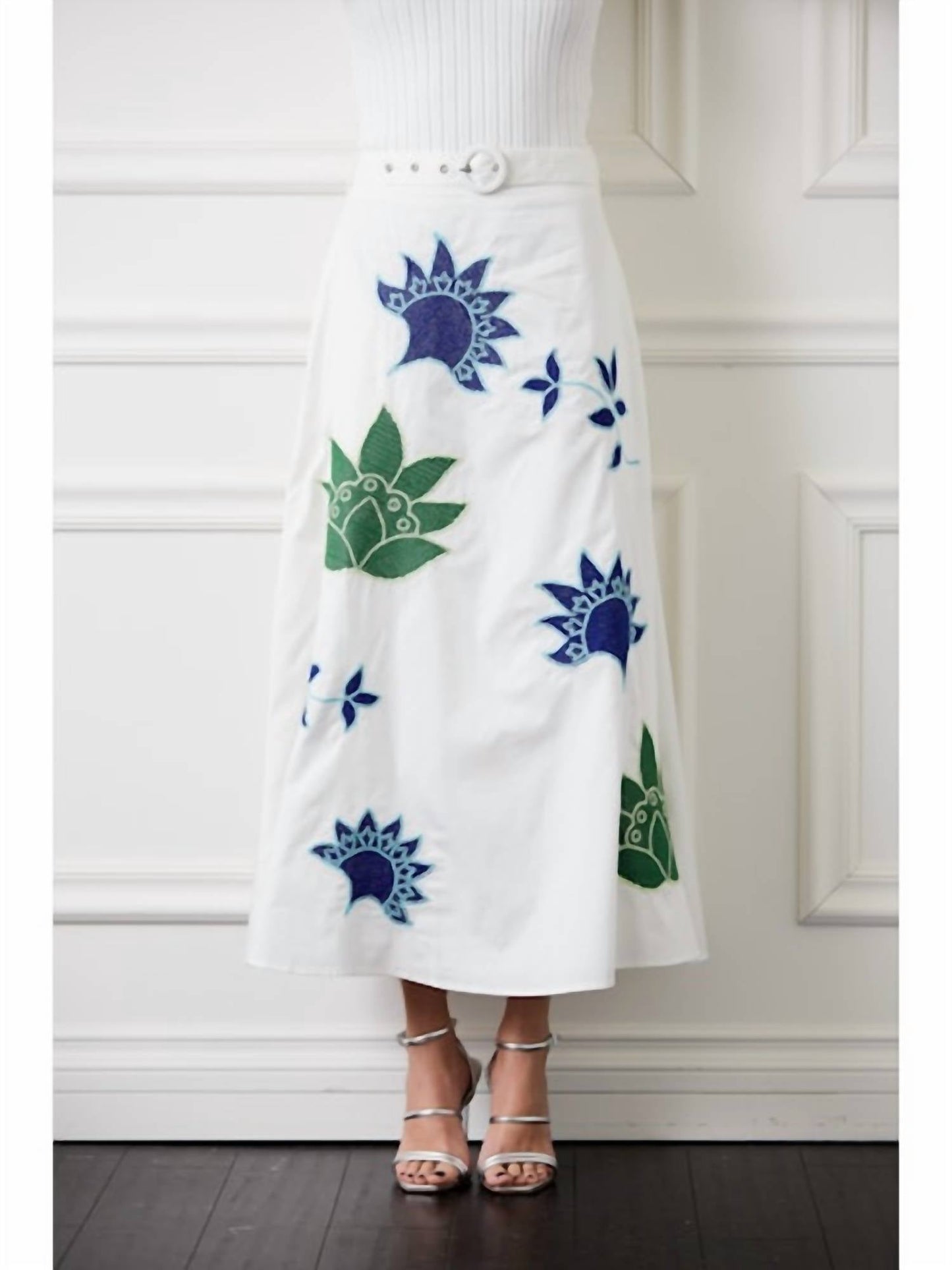 Ciebon - Nia Embroidered Maxi Skirt