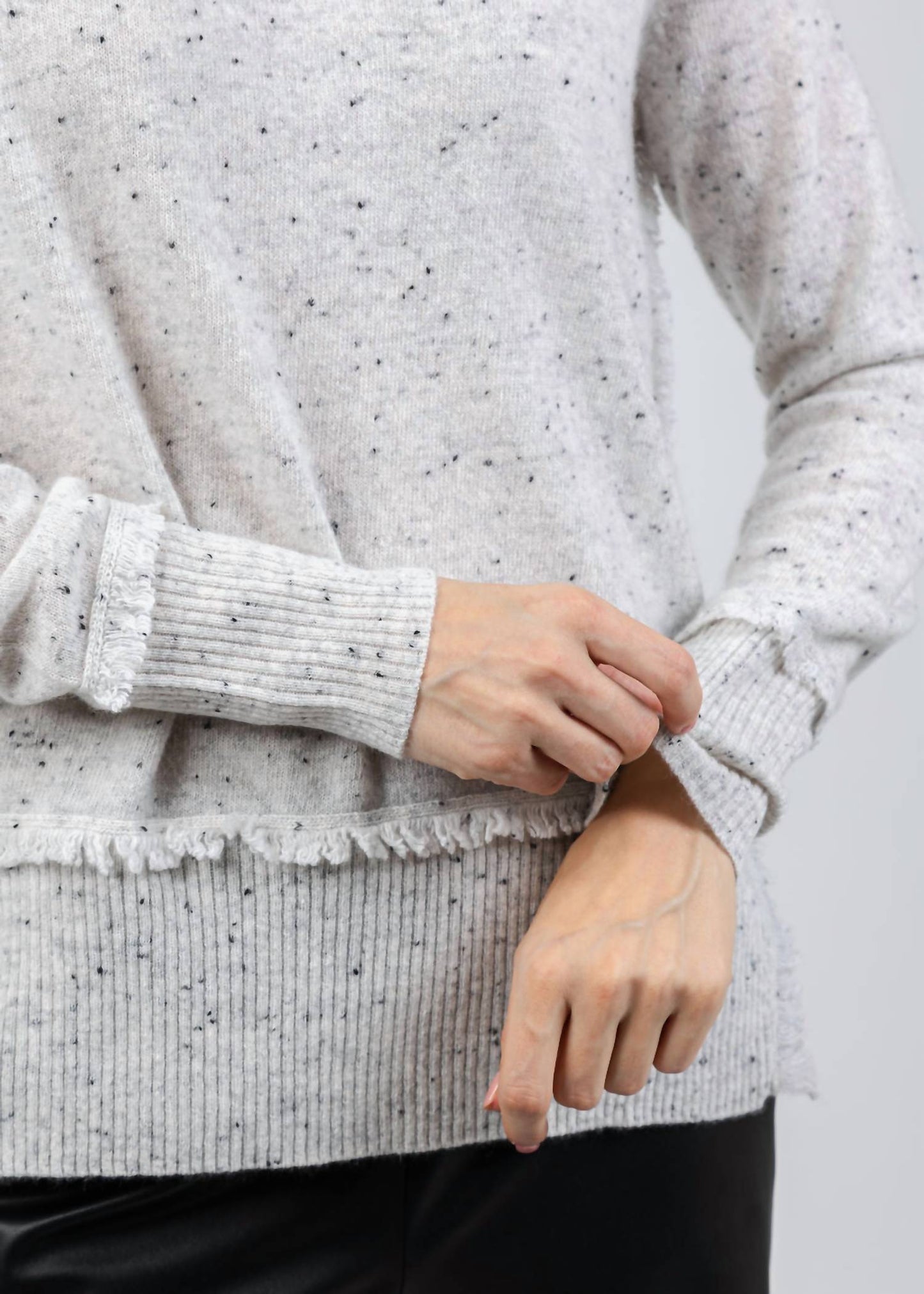 Autumn Cashmere - Cashmere Fringe Crew Sweater With Side Slits