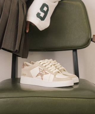 Oasis Society - Women's Liberty Glitter Star Sneaker