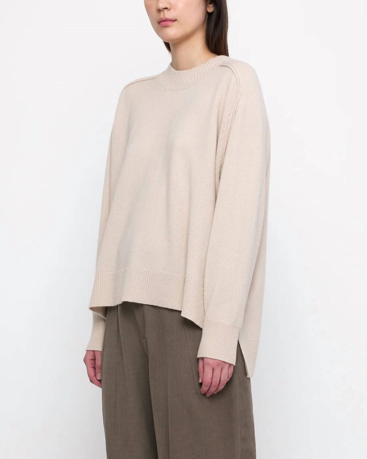 7115 By Szeki - Relaxed Rolled Seam Sweater