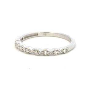 Aamiaa - 0.09 Carat Natural Diamond Milgrain Bezel Band