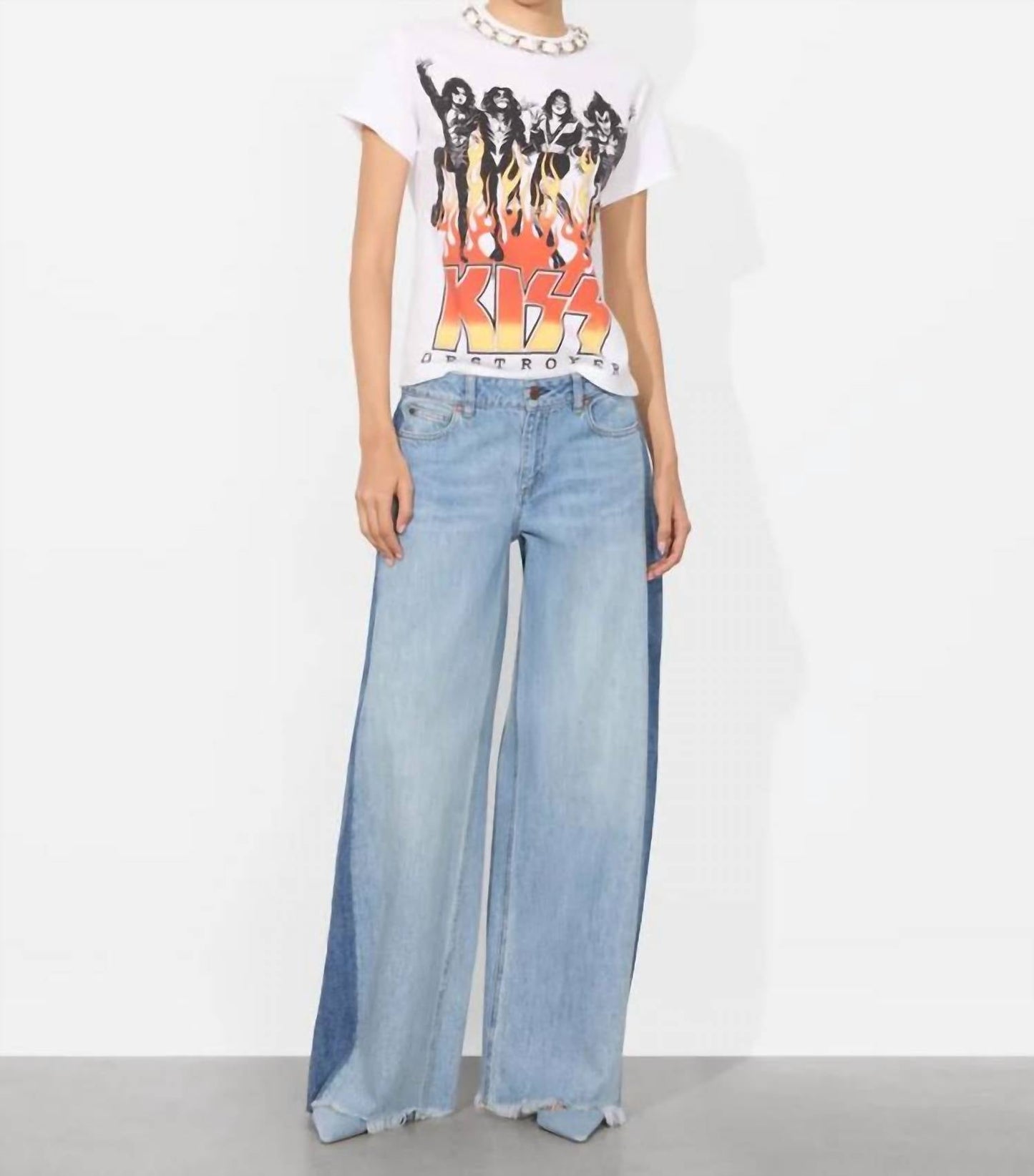 Alice + Olivia - Women Miller Embellished Tee Kiss