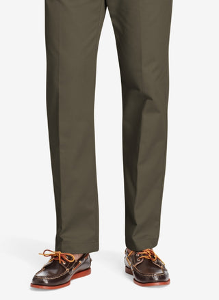 Izod Men's American Straight-Fit Flat Front Chino Pants Green Size 34X32