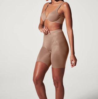 Spanx - Invisible Mid-Thigh Short