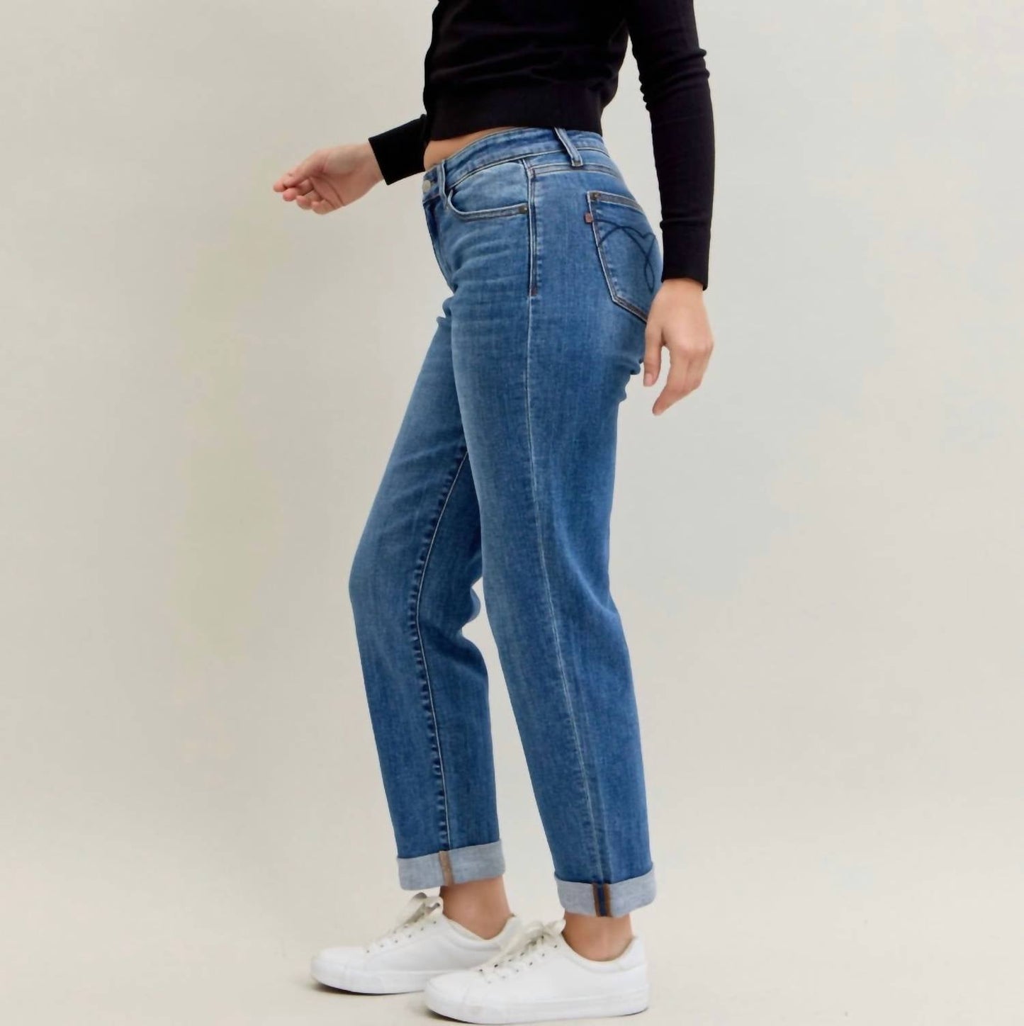 judy-blue-classic-cuffed-mid-rise-boyfriend-jeans