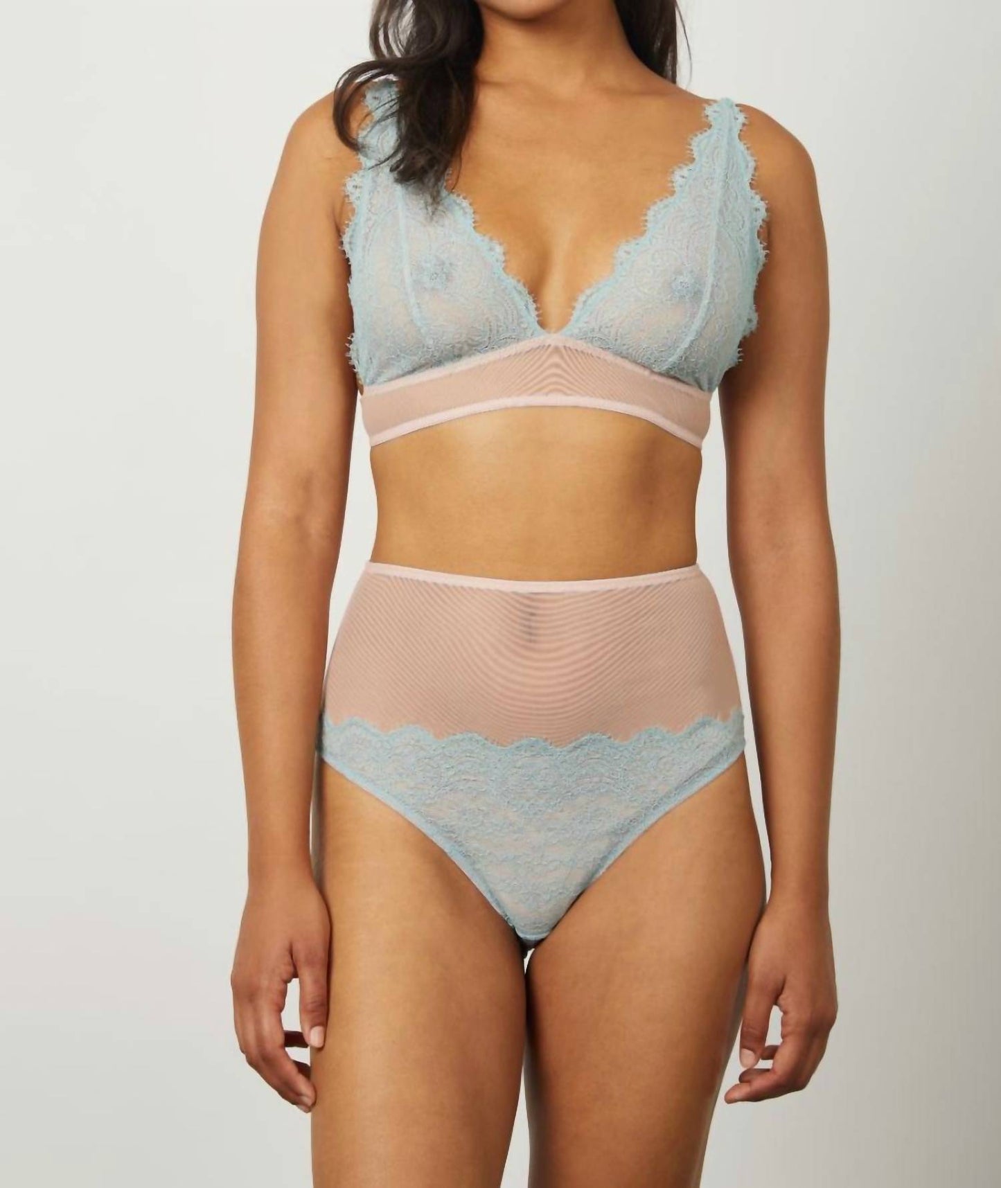 Dora Larsen - IRIS HIGH APEX TRIANGLE