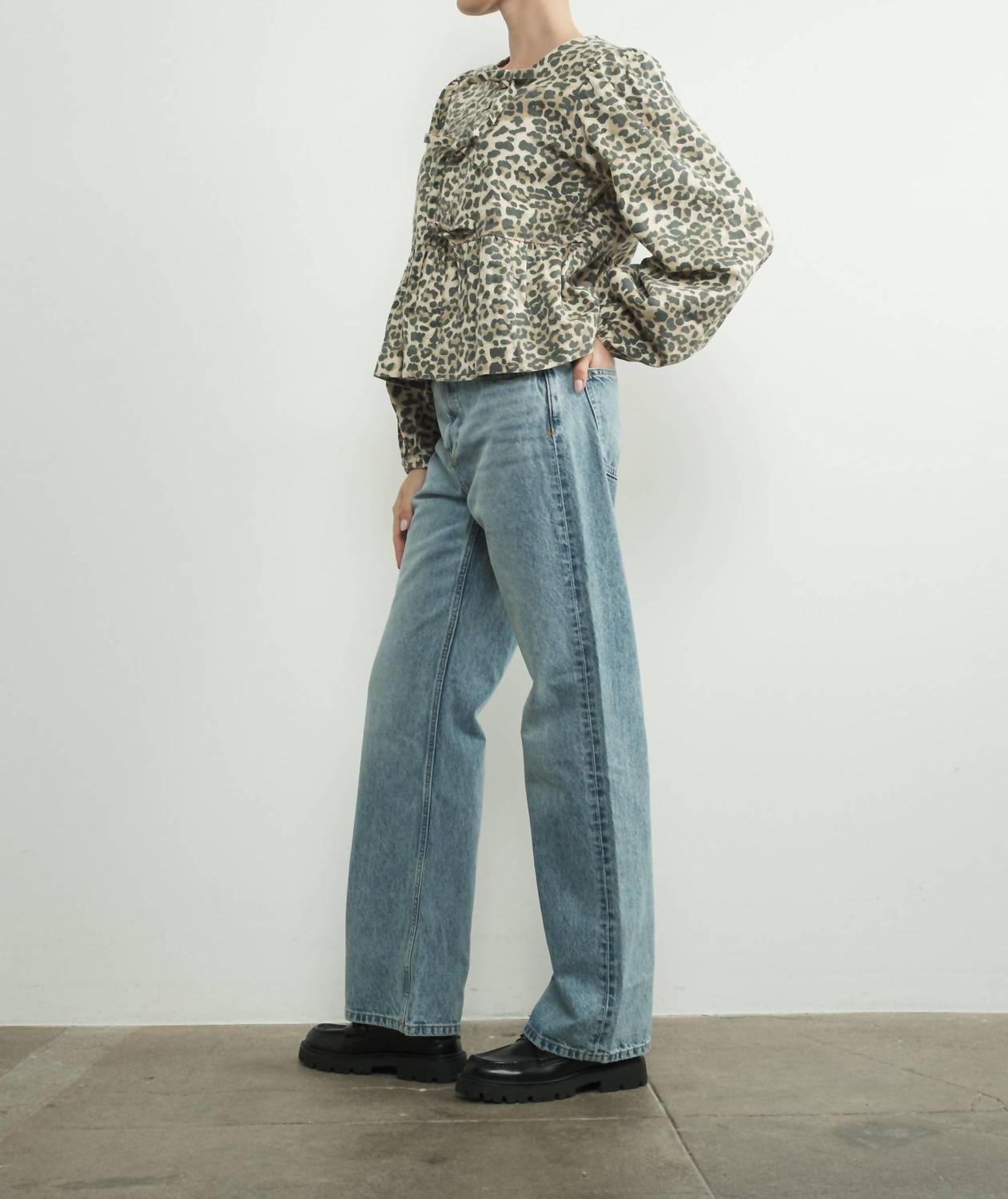 Aaron & Amber - Long Sleeve Bow Tie Blouse