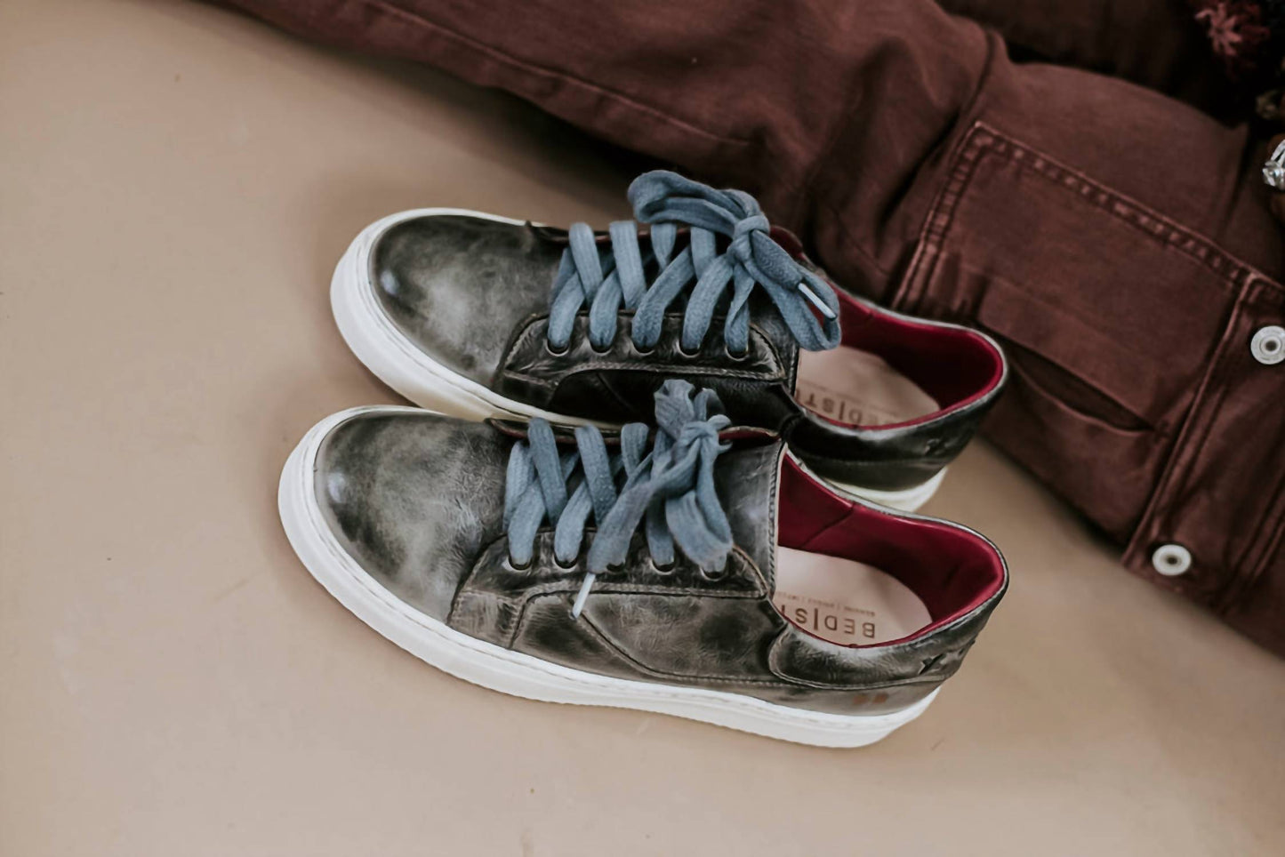 Bedstu - Women's Azeli Lace-up Classic Sneaker
