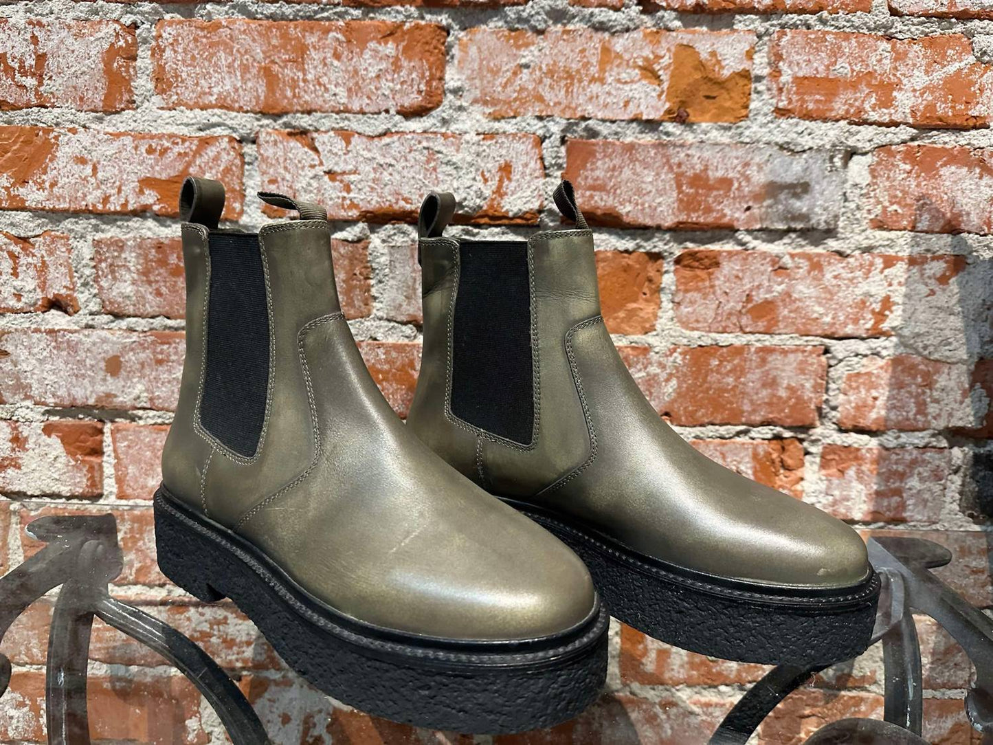 Free People - Women's Chelsea Boot
