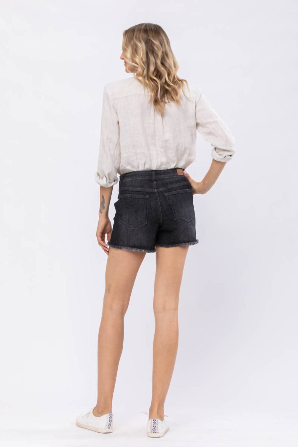 Judy Blue - Mid-rise Cut Off Comfort Waist Short
